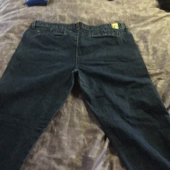 Jeans - Picture 3 of 3